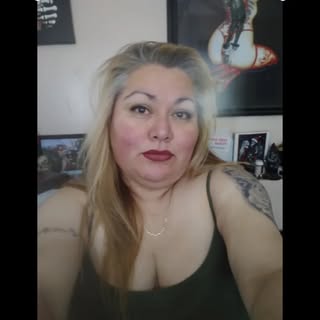 Headshot of 1gr8mamabear