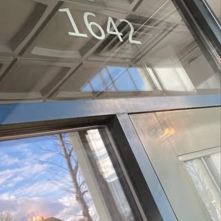 Headshot of 1642_bar